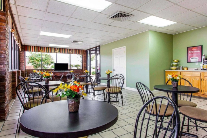 Econo Lodge
