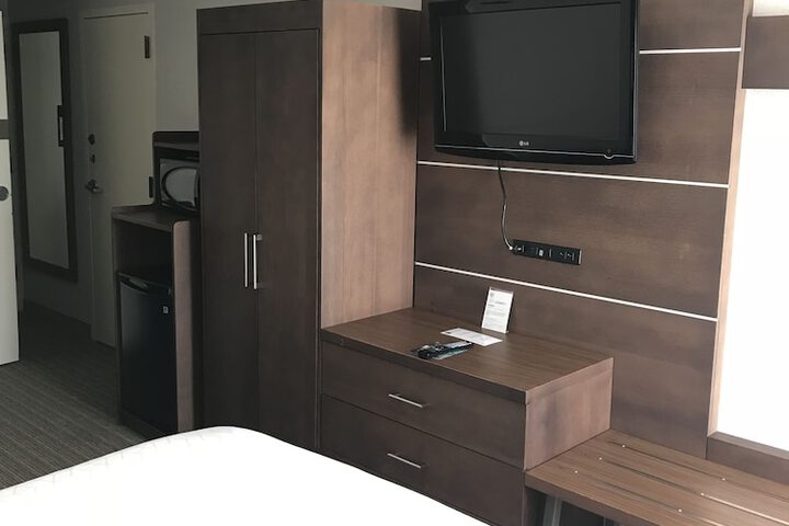 Room 10 of 47