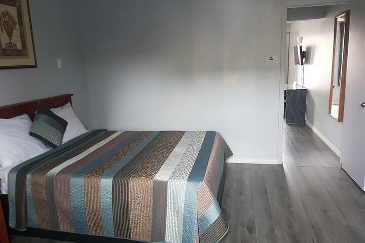 Room 10 of 22