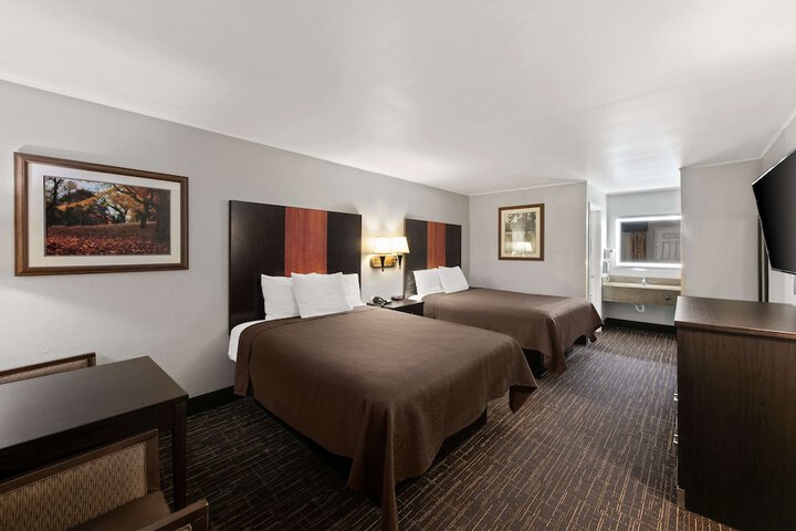 Room 22 of 29
