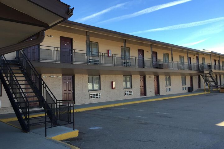 Hotel 6 of 35