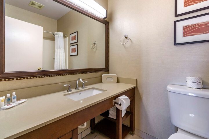Room 12 of 36