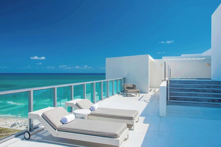W South Beach