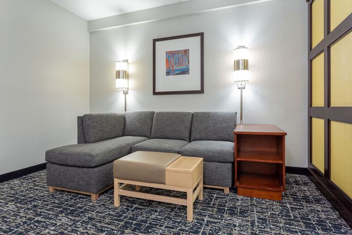 Room 21 of 31
