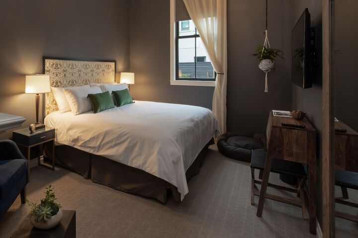Room 21 of 41