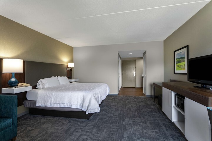 Room 18 of 42