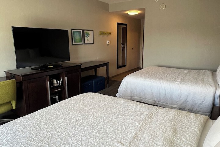 Room 15 of 32