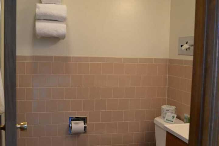 Room 20 of 34
