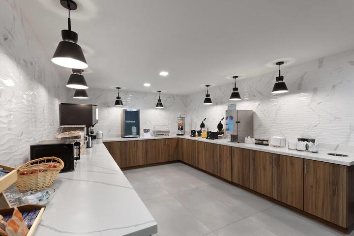 Hawthorn Extended Stay by Wyndham Springdale