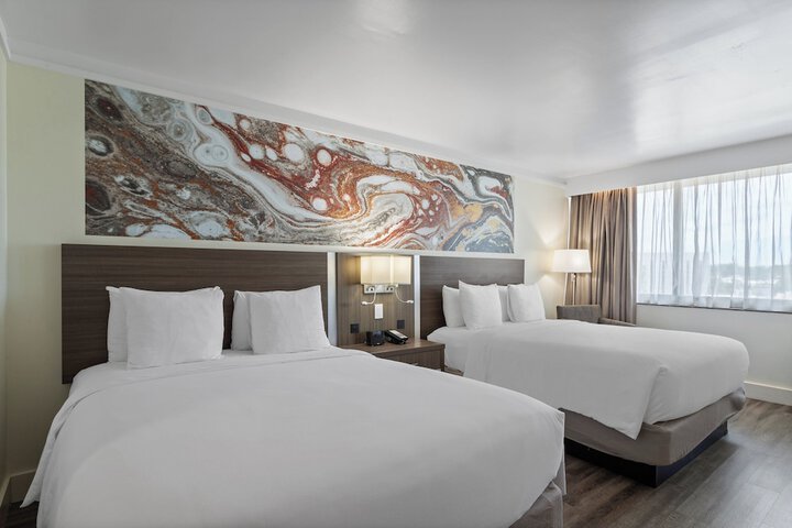 Crowne Plaza Executive Center Baton Rouge by IHG