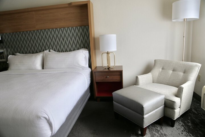 Room 19 of 42