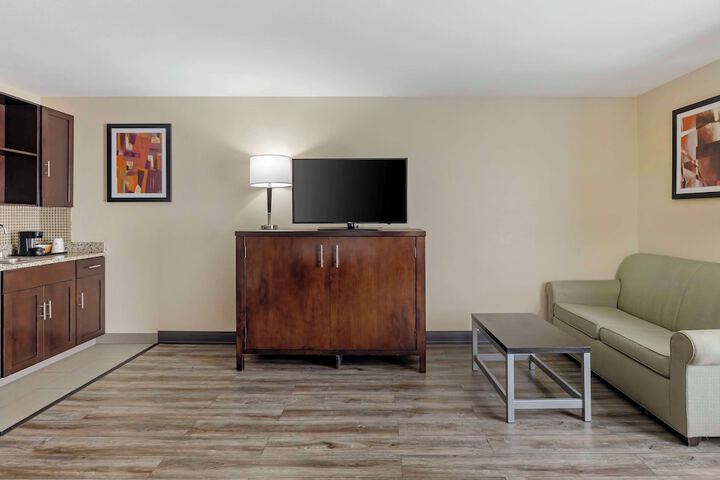 Room 29 of 37
