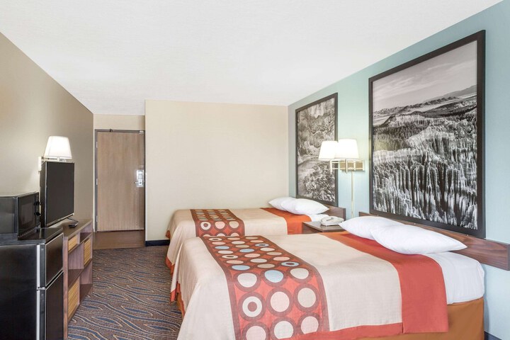Room 21 of 30