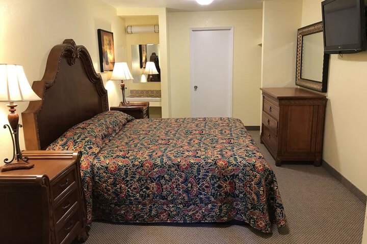 Room 8 of 24
