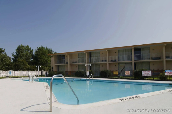AMERICAS BEST VALUE INN-DILLON