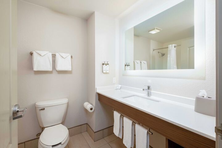 Holiday Inn Express Carlsbad by IHG