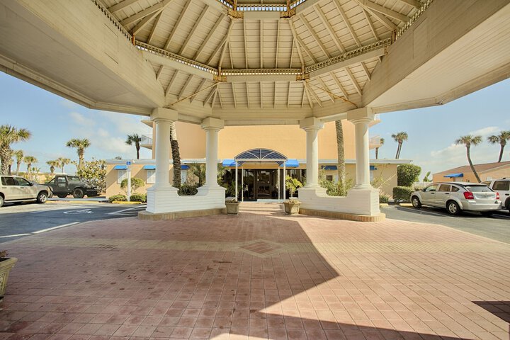 Coral Sands Inn
