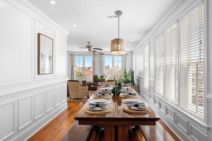 1 Block to Beach Newly Renovated 6bdr w / Rooftop Views Sand Dune by Avantstay