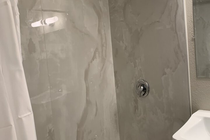 Room 15 of 31