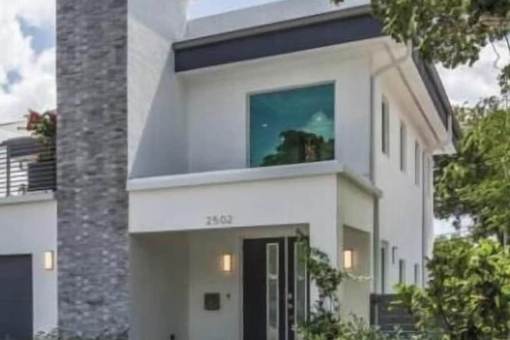 Casa Hermes Wilton Manors