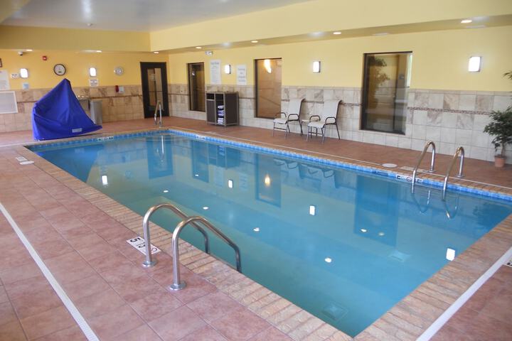 Pool 12 of 36