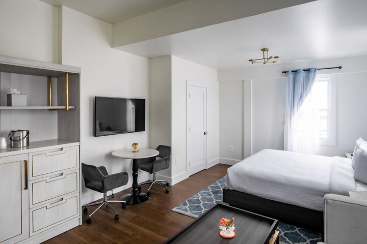 Room 41 of 72