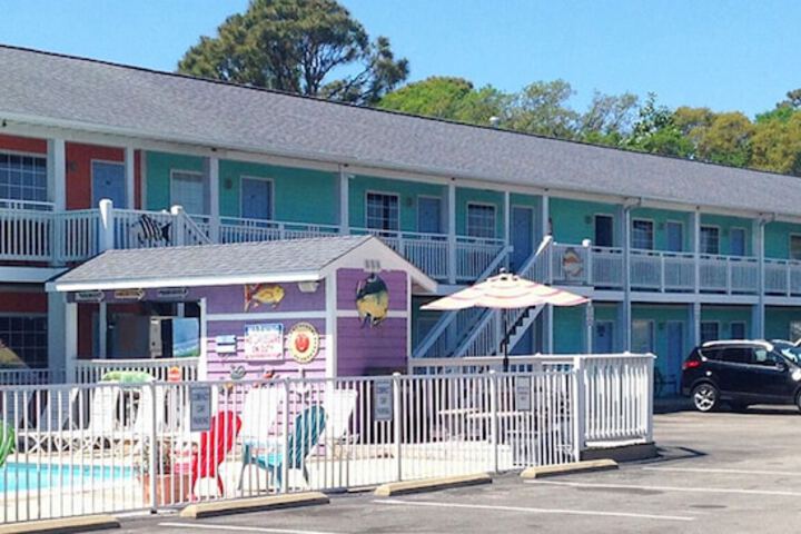 Pirates Cove