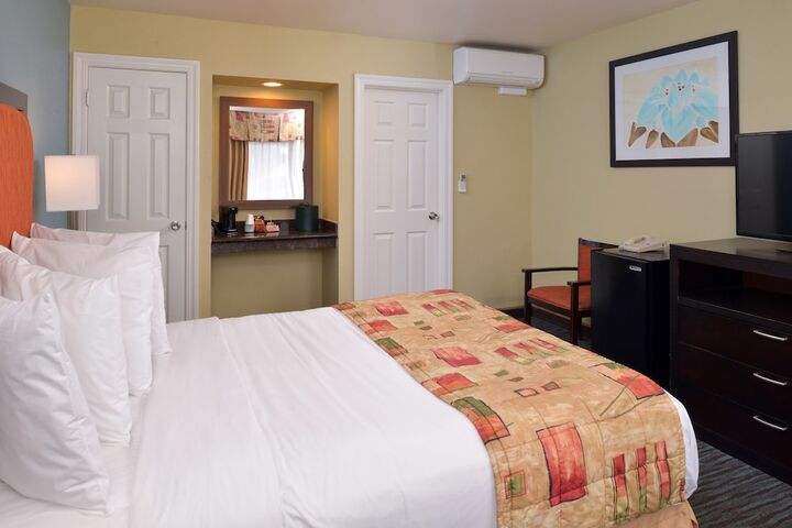 Room 43 of 49