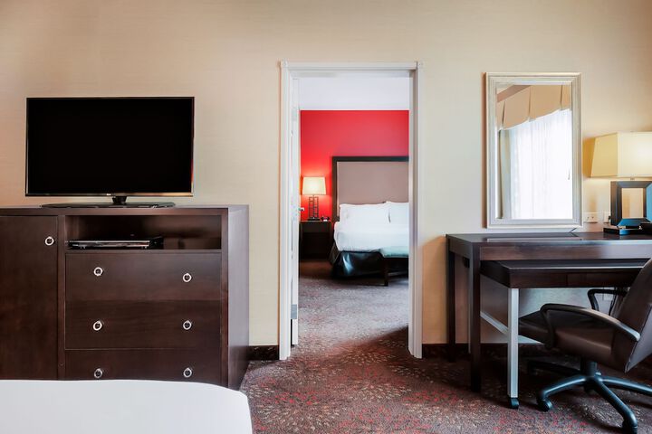 Room 49 of 82