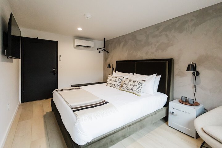 Room 56 of 172