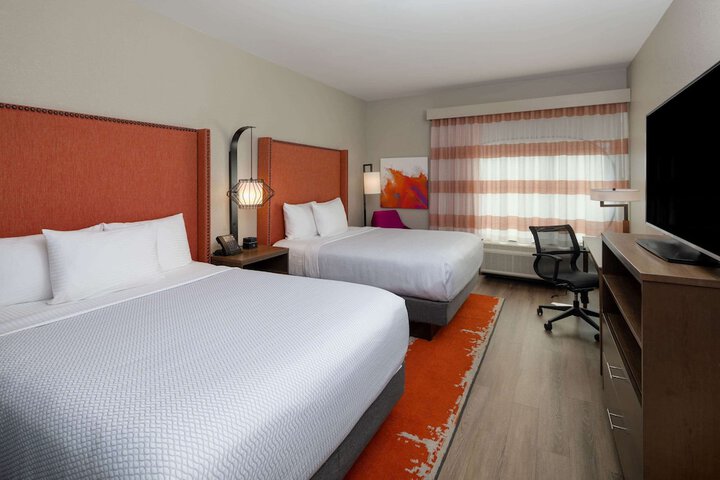 Room 21 of 30
