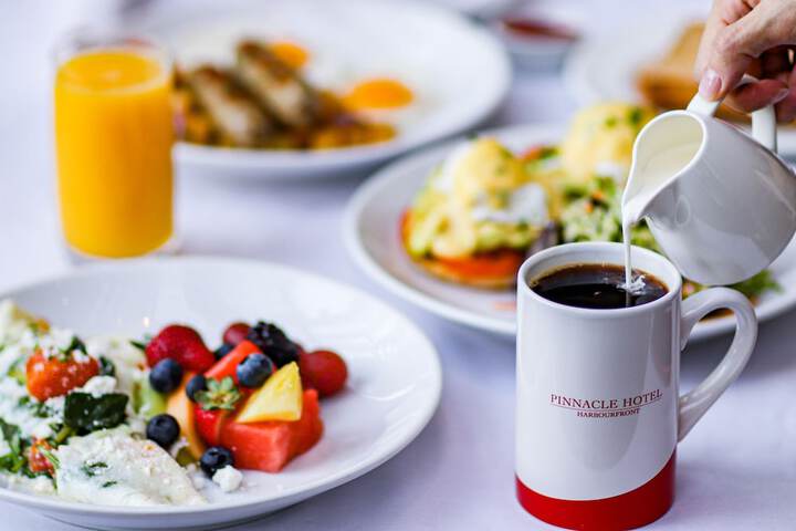 Breakfast/Coffee Service 60 of 81