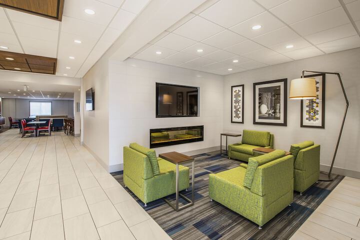 Holiday Inn Express Hotel & Suites Airdrie-Calgary North by IHG