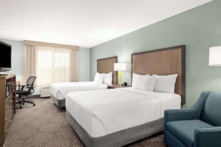 La Quinta Inn & Suites by Wyndham Newport