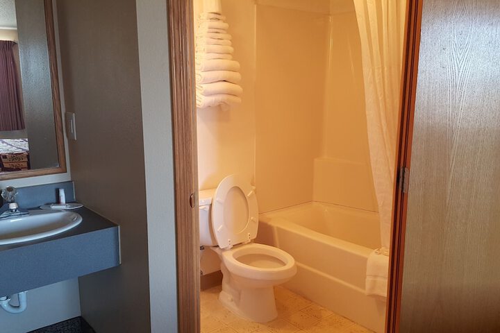 Room 32 of 51