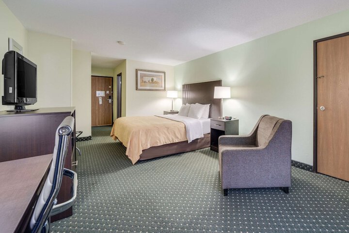 Room 22 of 28
