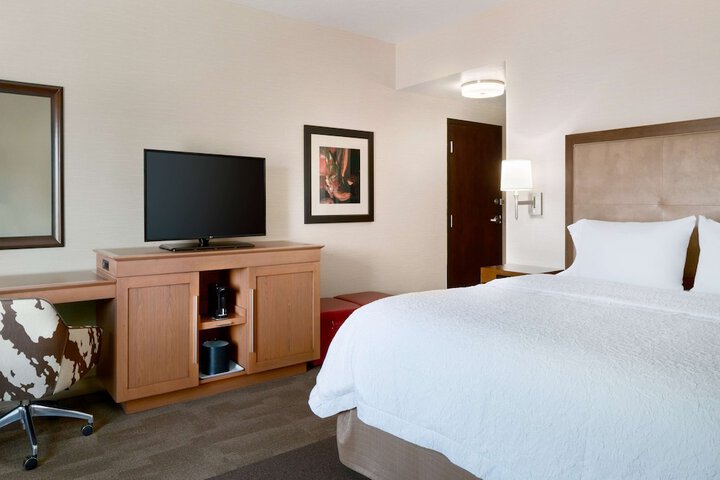 Room 13 of 24