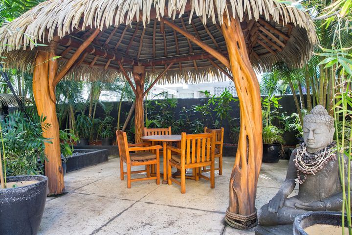 Hotel Exterior 61 of 63