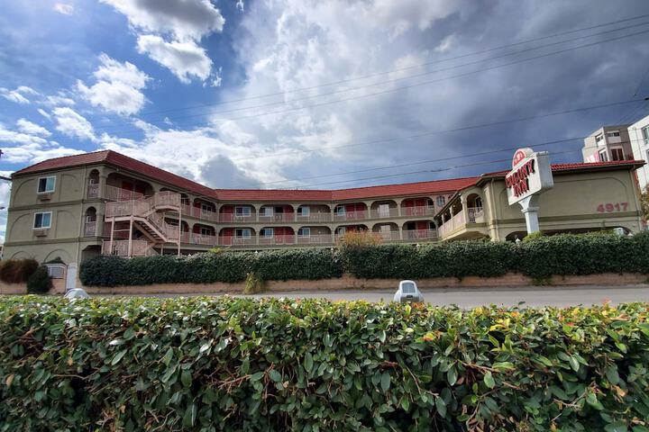 Hotel 2 of 48