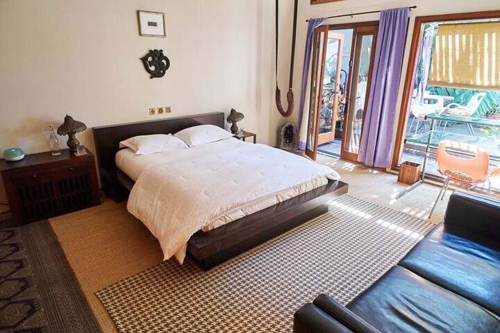 Room 22 of 54