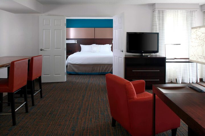 Room 15 of 23