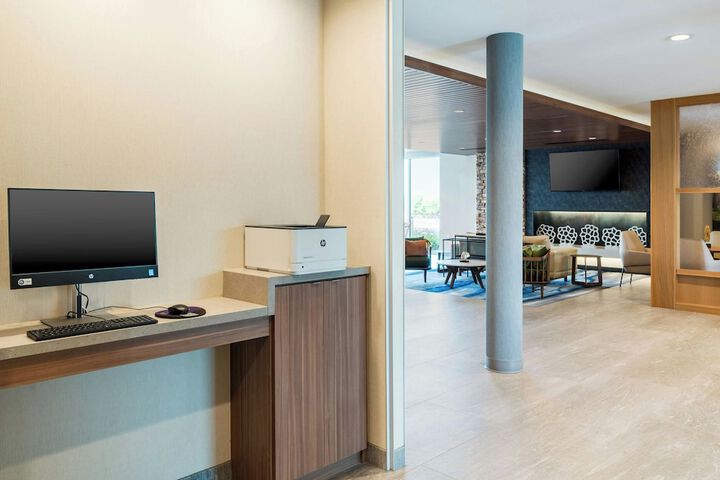 Fairfield Inn & Suites Hanford