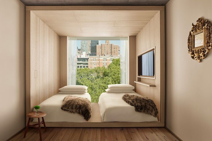 Room 9 of 49