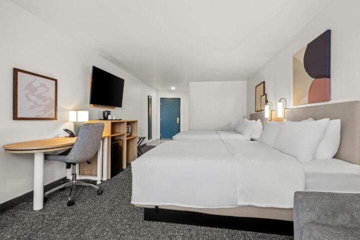 Spark by Hilton Pelham Birmingham I 65
