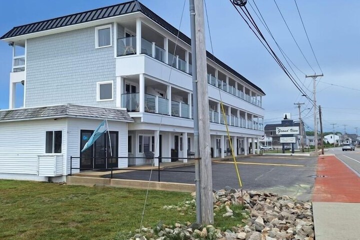 The Grandview Hotel