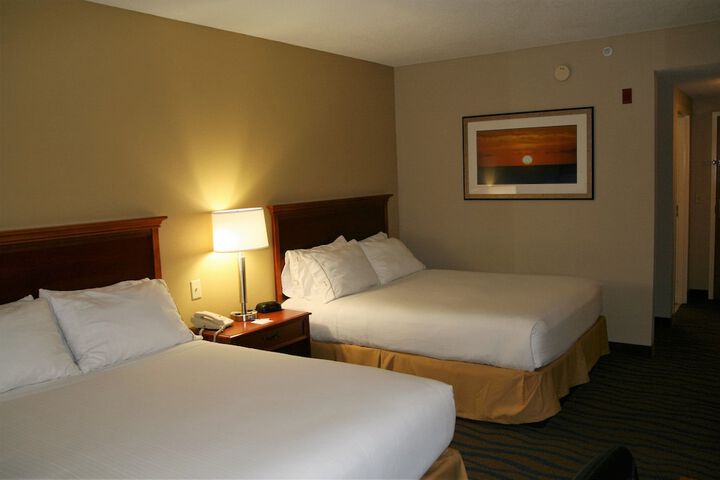 Room 16 of 32