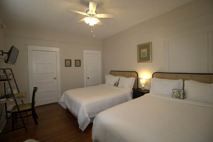 Room 15 of 31