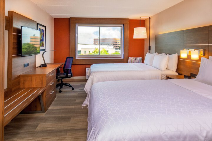 Room 15 of 27