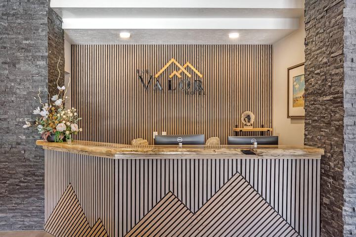 The Valor an Ascend Collection Hotel
