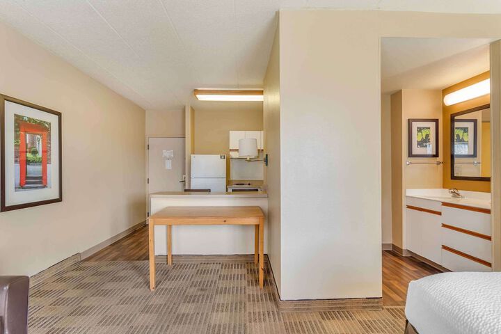 Room 22 of 33